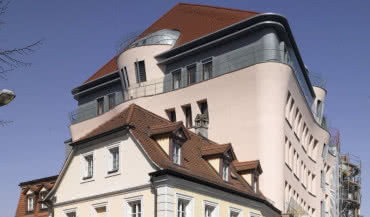 Renowacja fasady oparta na systemach wentylowanych